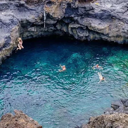 Casa Bella Vista Frente Al Mar Y Piscina Natural. בית נופש *